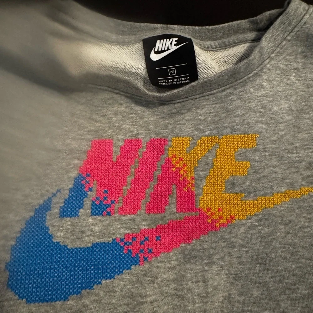 Nike Cropped Sweatshirt Gray Multicolor Logo 2X Athleisure Sporty